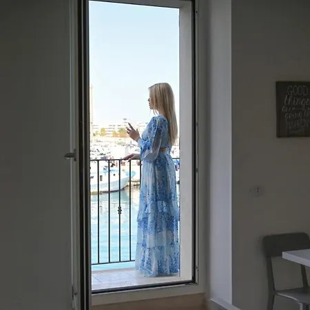 Il Di Alice Monopoli